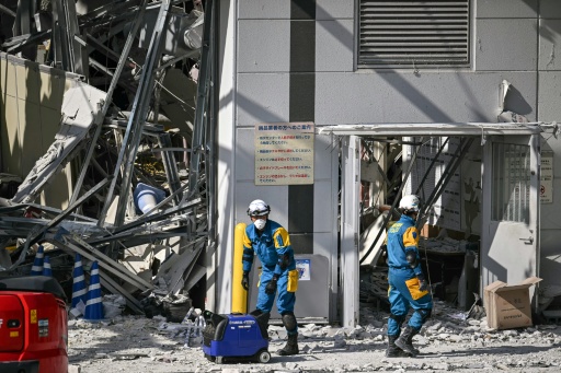 Search for survivors after powerful Japan quake kills 13