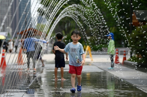 Heatwave divides rich and poor of upmarket Seoul