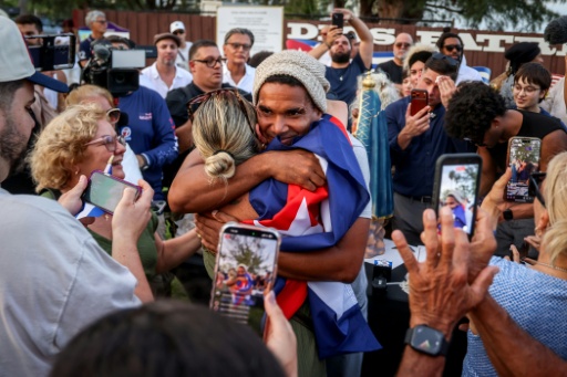 Libéré, l'artiste dissident cubain Luis Manuel Otero Alcantara s'exile aux Etats-Unis