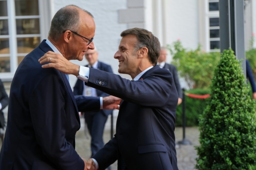 Germany and France seek 'new dynamic' on defence after fighter jet failure