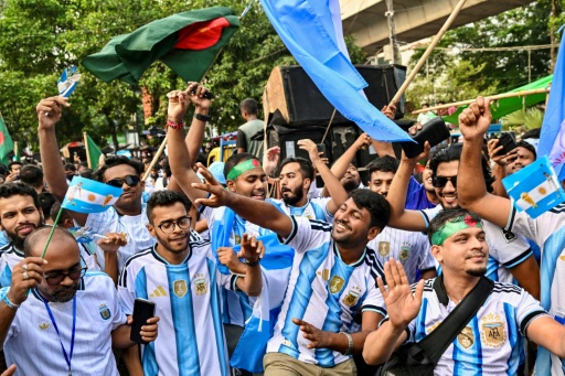 De Maradona a Messi, Bangladesh segue apaixonado pela seleção argentina