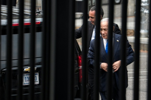 Netanyahu chega à Casa Branca para a reunião com Trump — Andrew Harnik
