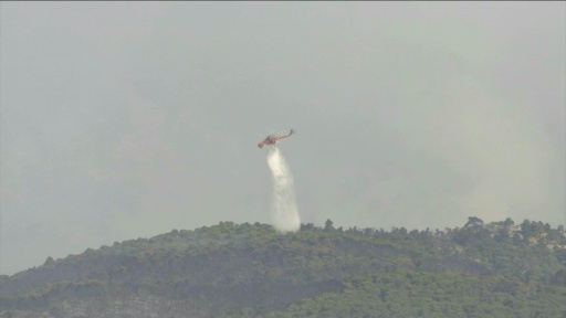 Incêndios mantêm região de Atenas sob ameaça