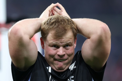 New Zealand hooker Bell out of South Africa tour with calf strain