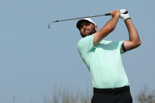 Scheffler makes steady start, DeChambeau one off the lead at British Open
