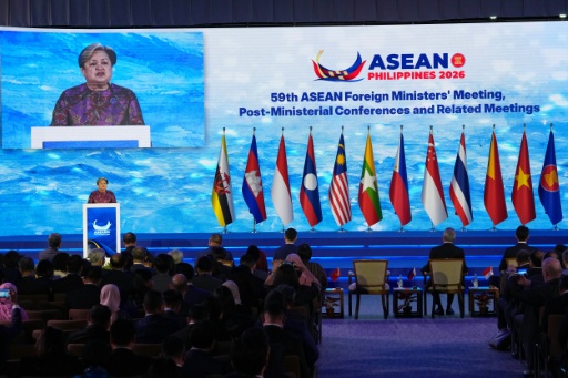 La ministre des Affaires étrangères des Philippines, Theresa Lazaro, prononce un discours, le 21 juillet 2026 à Manille — Aaron Favila / AFP