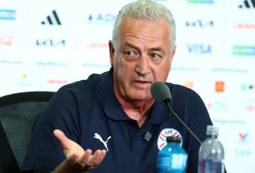 Alfaro compara a Francia con una "tormenta eléctrica" antes del duelo con Paraguay