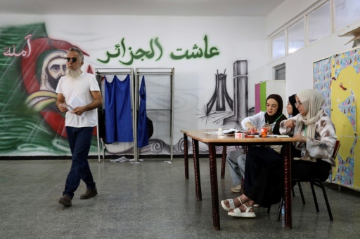 انتخابات تشريعية في الجزائر وترقّب لنسبة المشاركة