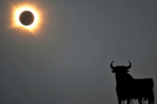El eclipse total de sol en San Asensio, en la región de La Rioja, en España — Ander Gillenea / AFP