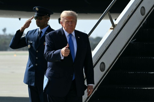 Vor Präsidenten-Besuch: Bewaffneter auf Trump-Golfplatz festgenommen