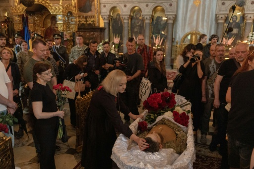 A Kiev, dernier adieu à un bénévole qui a consacré sa vie aux morts