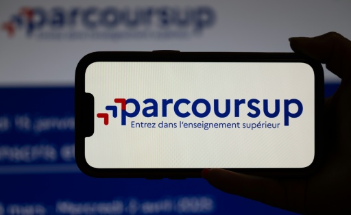 Parcoursup: plus de 126.000 candidats encore en attente d'une proposition