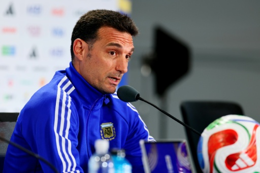 Lionel Scaloni durante una rueda de prensa en el estadio de Kansas City el 10 de julio de 2026