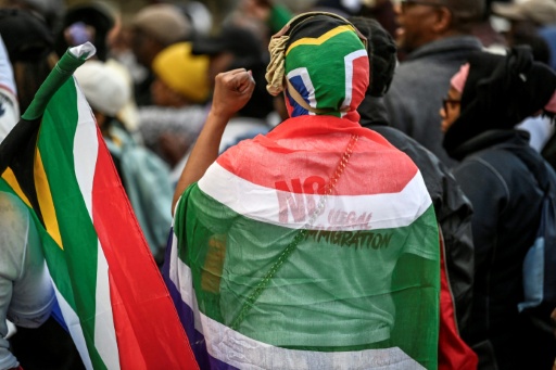 Manifestation organisée par les mouvements March and March et Operation Dudula pour le départ d'Afrique du Sud des ressortissants étrangers en situation irrégulière, le 30 juin 2026 au Cap