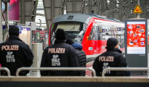 Nach Sturz von DB-Mitarbeiter aus fahrendem Zug: GDL fordert Konsequenzen