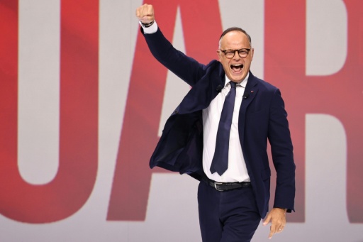 Edouard Philippe, président d'Horizons et candidat à la présidentielle, lors de son premier grand meeting de campagne à Paris, le 5 juillet 2026