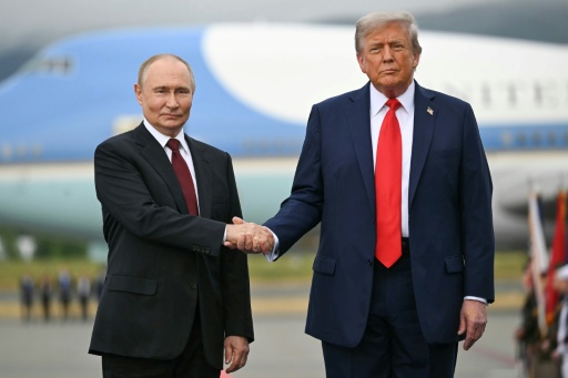 Un an après le sommet Trump-Poutine en Alaska, un "esprit d'Anchorage" introuvable