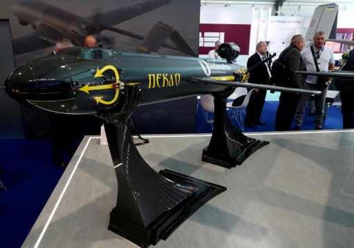 Le drone ukrainien Peklo présenté au salon de Farnborough, près de Londres, le 20 juillet 2026 — Toby Shepheard / AFP