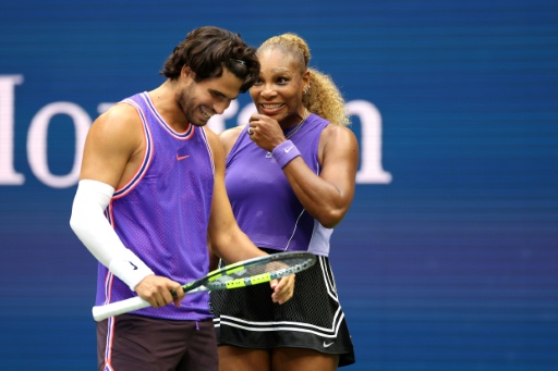 Alcaraz y Serena conquistan Nueva York en el día del regreso de Federer
