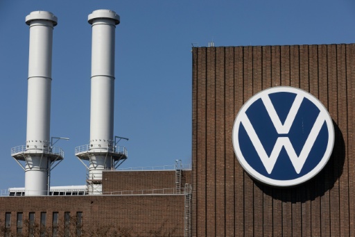 La menace d'un conflit social majeur plane chez Volkswagen