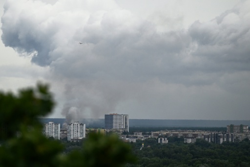 Explosões são ouvidas em Kiev durante ataque russo
