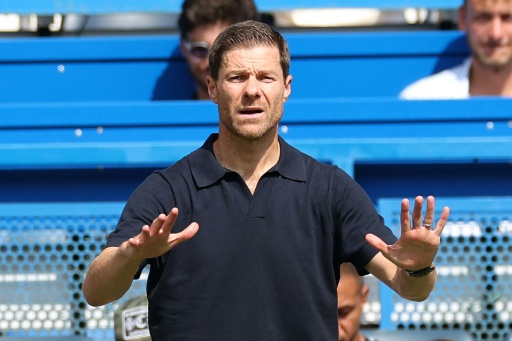 Chelsea manager Xabi Alonso — Adrian Dennis / AFP