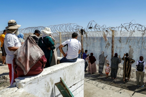 Familias marroquíes siguen sin noticias de sus seres queridos que se fueron a Ceuta