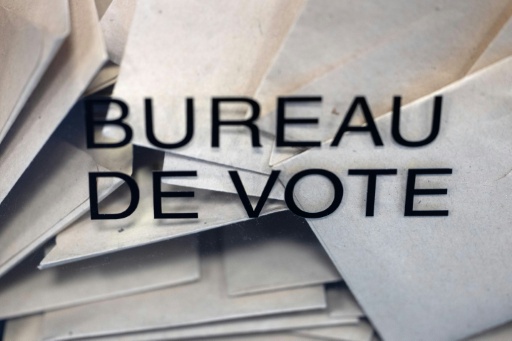 La prochaine élection présidentielle aura lieu les 18 avril et 2 mai 2027, selon une source au sein de l'exécutif