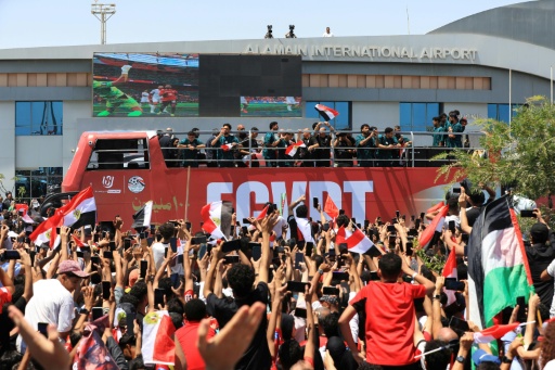 Egipto se postra ante los "Faraones" a su regreso del Mundial