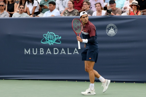 Tabilo avança às quartas de final em Washington; De Minaur vence jovem Cruz Hewitt