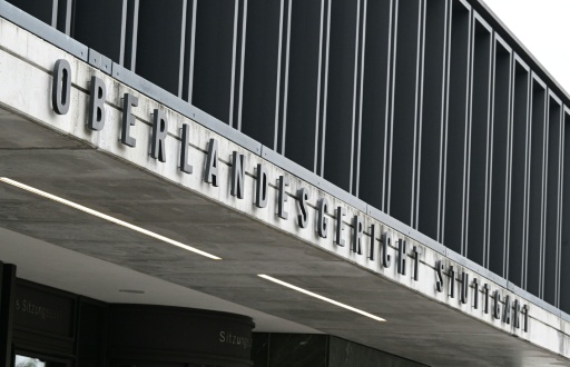 Bâtiment du tribunal régional de Stuttgart, dans le sud de l'Allemagne, avant le verdict attendu concernant trois prévenus ukrainiens, accusés d'avoir comploté pour envoyer des colis piégés depuis l'Allemagne vers l'Ukraine pour les services secrets russes, le 18 août 2026. — THOMAS KIENZLE / AFP