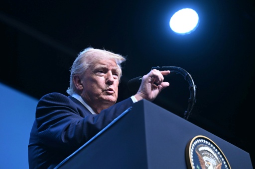 Le président américain Donald Trump s'adresse à la presse lors d'un sommet de l'Otan au complexe présidentiel de Bestepe, à Ankara, le 8 juillet 2026