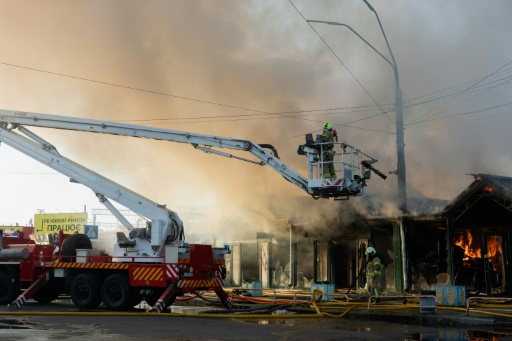Strikes kill 16 in Russia and Ukraine