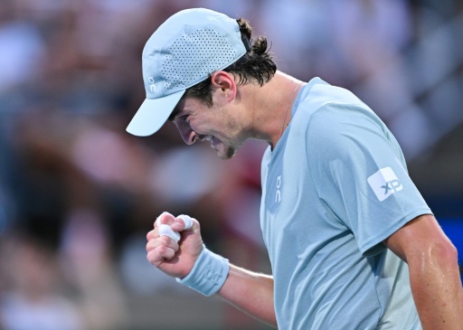 El tenista brasileño Joao Fonseca celebra un punto ante el estadounidense Ben Shelton en octavos de final del torneo ATP 1000 de Montreal el 9 de agosto de 2026 — Minas Panagiotakis