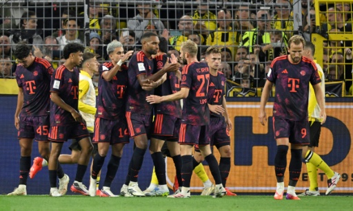 الكأس السوبر الألمانية: بايرن يدشّن موسمه باللقب على حساب غريمه دورتموند