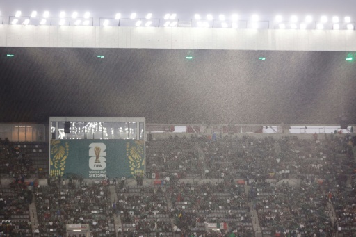 Fifa considera antecipar horário do início de México-Inglaterra devido ao risco de tempestade
