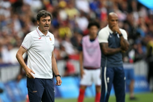 Espanhol Santi Denia é o novo técnico da República Tcheca