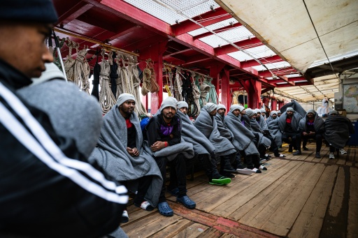Migrants, rescue ships face threats, harassment at sea: aid group