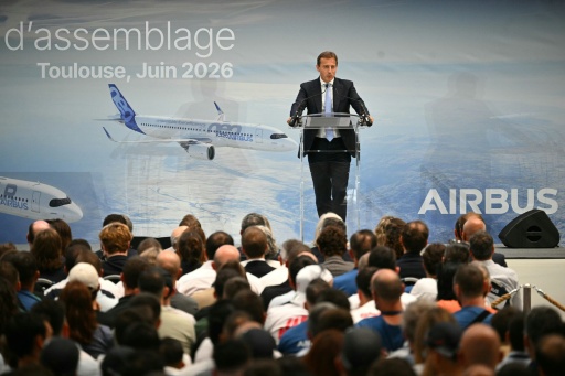 Guillaume Faury, le patron d'Airbus, lors de l'inauguration de la deuxième ligne d'assemblage de l'A320, Cornebarrieu en Haute-Garonne, 15 juin 2026 — Lionel BONAVENTURE / AFP