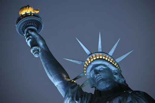 La Statue de la Liberté illuminée durant un spectacle de sons et lumières créé à l'initiative de la France pour célébrer les 250 ans des Etats-Unis, à New York, le 1er juillet 2026
 Techno music and lasers brought the Statue of Liberty to life as a light show at the iconic monument will be broadcast on July 3, 2026, to mark the United States' 250th anniversary. The 15-minute spectacle will be shown on the ABC network as an initiative of France, which gifted the monument to the United States in 1886