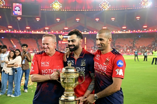 Andy Flower (L) has become a highly successful franchise coach, guiding Royal Challengers Bengaluru to successive IPL titles in 2025 and 2026