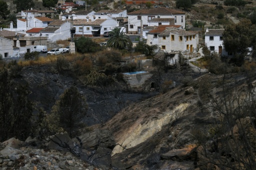 Espanha anuncia estabilização de incêndio no sul do país