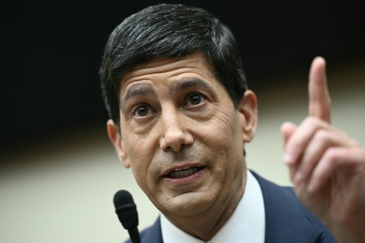 Kevin Warsh, presidente de la Reserva Federal (Fed), habla ante el Comité de Servicios Financieros de la Cámara de Representantes de EEUU, el 14 de julio de 2026 en Washington