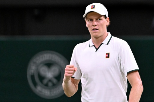 Jannik Sinner celebra su victoria sobre Shintaro Mochizuki en octavos de final de Wimbledon. En el sudoeste de Londres, el 5 de julio de 2026