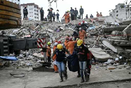 Aumentan a 5.346 los fallecidos por el doble terremoto en Venezuela