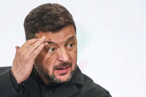 Ukraine: Kiev dément la chute d'une ville-clé dans l'Est