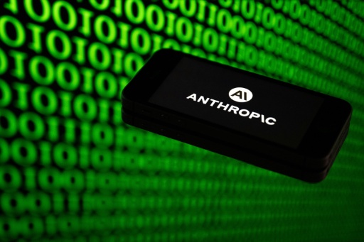 "أنثروبيك" تقول إن نماذجها تمكنت من الوصول إلى أنظمة منظمات بدون إذن