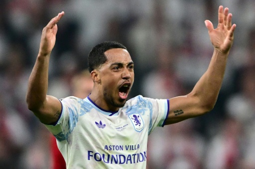Manchester United ficha al belga Tielemans por cinco temporadas