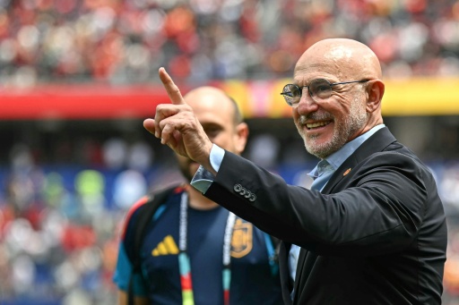El "coaching" de De la Fuente y la lesión de Courtois meten a España en semis