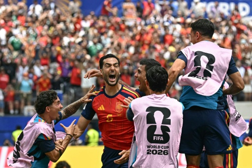 Mikel Merino celebra el segundo gol de España ante Bélgica en los cuartos de final del Mundial el 10 de julio de 2026 en Los Ángeles